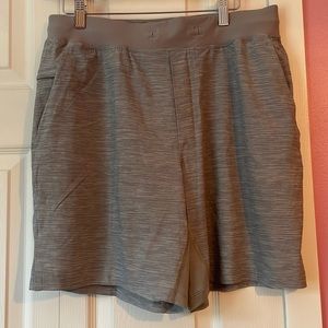 Men’s lululemon shorts